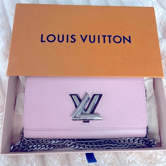 Louis Vuitton Pink Twist Epi Leather wallet on chain Crossbody - Picture 1 of 12